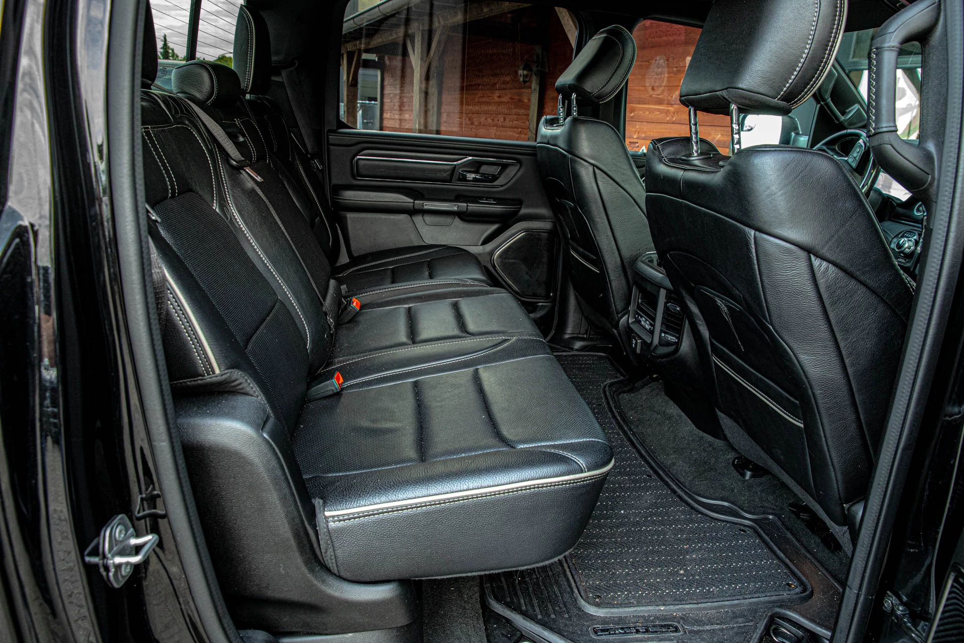 Dodge Ram 1500 2023 - Limited image 10