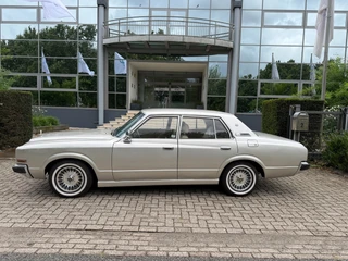 Toyota Crown 1977 - 2.6 Super Saloon aut 151000 km N.A.P met werk afbeelding 2 miniatuur
