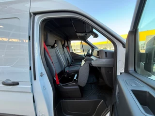 Renault Master 2026 - Red Edition E-TECH L3H2 NIEUW/ VOORRAAD / 22kW boardlader obrazek 9