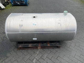 Volvo N/A 2024 - 21516455 D-BRANDSTOFTANK 650 LTR 1630X690X710 MM obrazek 2