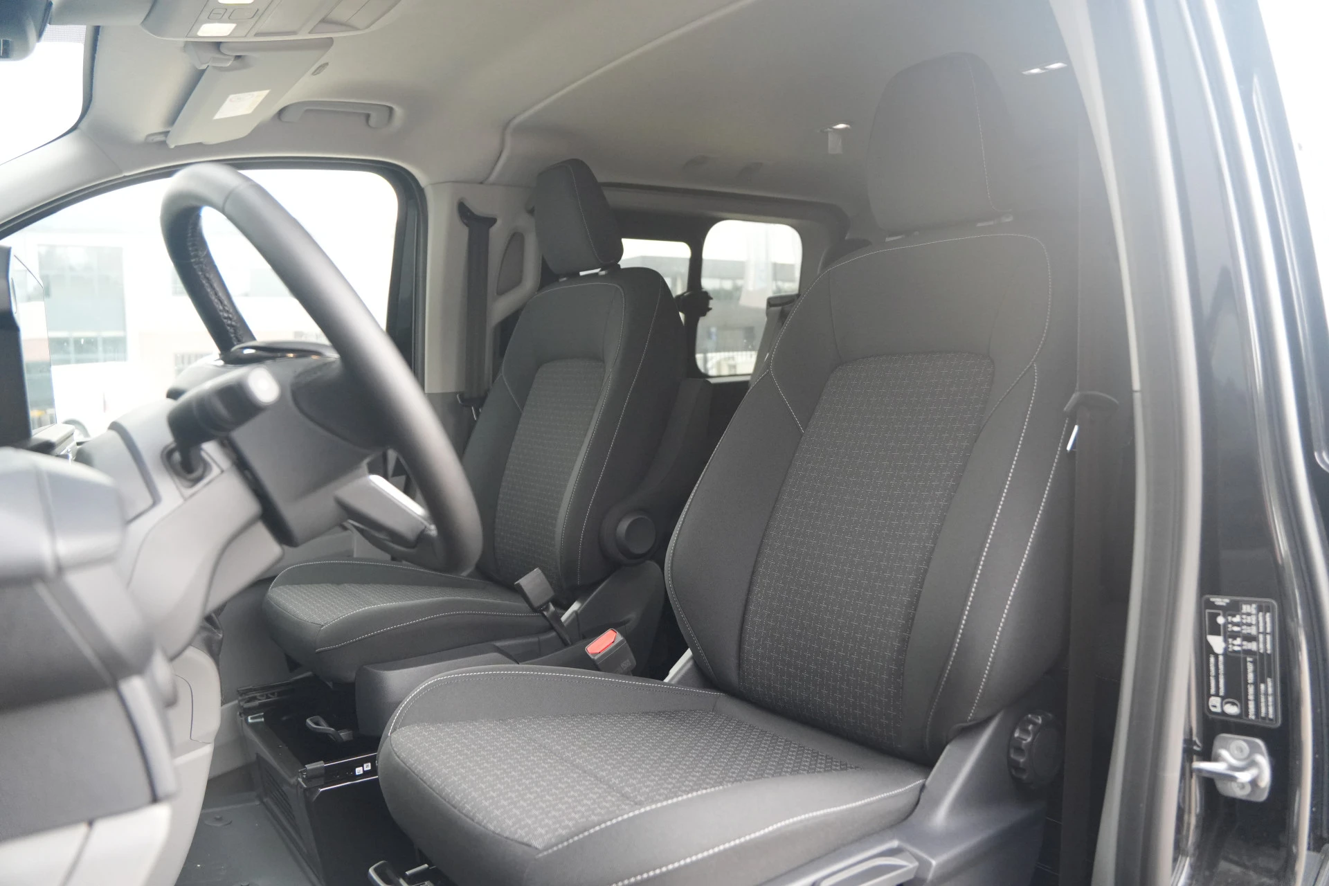 Ford Transit Custom 2025 - 320 2.0 TDCI L1H1 Trend DC 136pk - INCLUSIEF BPM - 2x Schuif - Stoel/stuurverwarming - Cruise - Navi - Camera - Rijklaar immagine 19