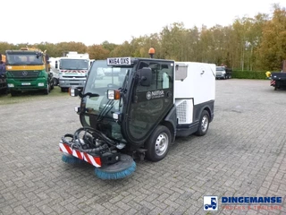 Nilfisk City Ranger CR3500 street sweeper 2014 en venta