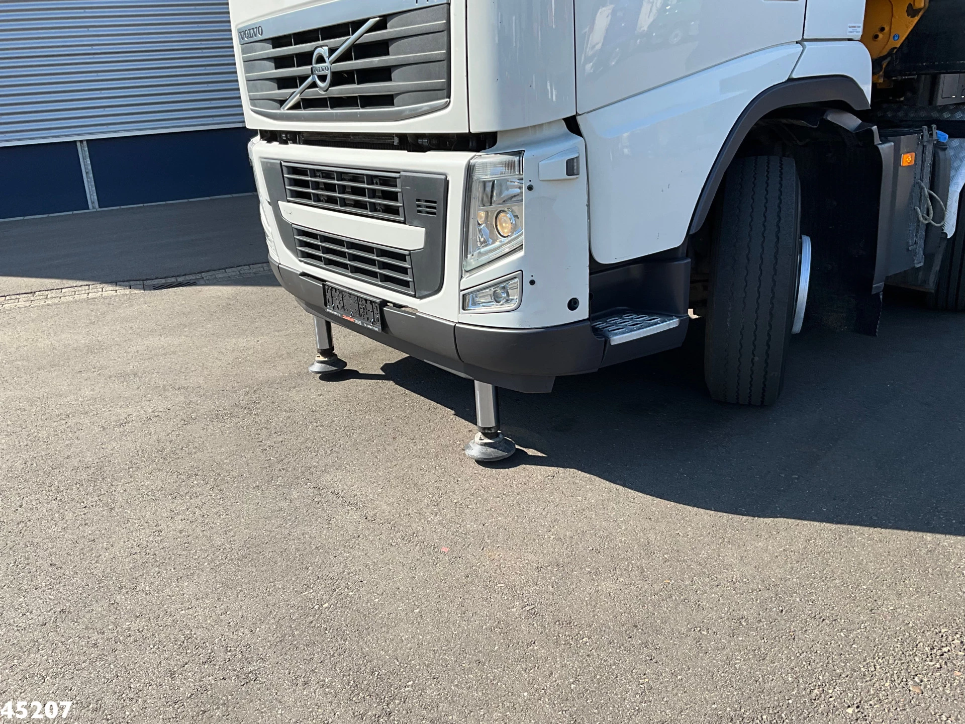 Volvo FH 2010 - 500 8x4 Effer 65 Tonmeter laadkraan + Fly-Jib Bild 14