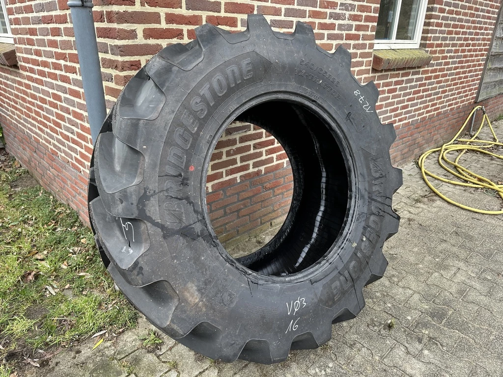 Bridgestone 540/65 - 28 obrázek 1