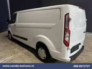 Ford Transit Custom 2023 - 2.0 TDCI L2H1 Euro6 Airco | Camera | Navigatie | Cruisecontrol | LED | Stoelverwarming | Parkeersensoren afbeelding 2 miniatuur