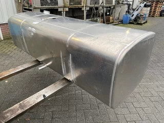 DAF N/A 2024 - 2198106 BRANDSTOFTANK 690 LTR (199.5X67.5X58 CM) изображение 4