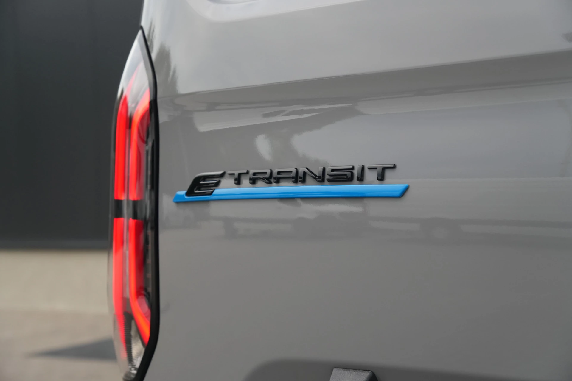 Ford E-Transit Custom 2026 - 340 L2H1 Limited 71 kWh 218pk - Trekhaak - ACC - B&O - Navi - Stoel/Stuurverwarming - 360 Camera - Blindspot - Rijklaar Bild 46