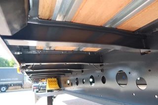 Wielton N/A 2025 - 3 Asser. Gesloten met Dhollandia klep 2500 kg Lift as. Price 44.950,-- euro netto. image 15