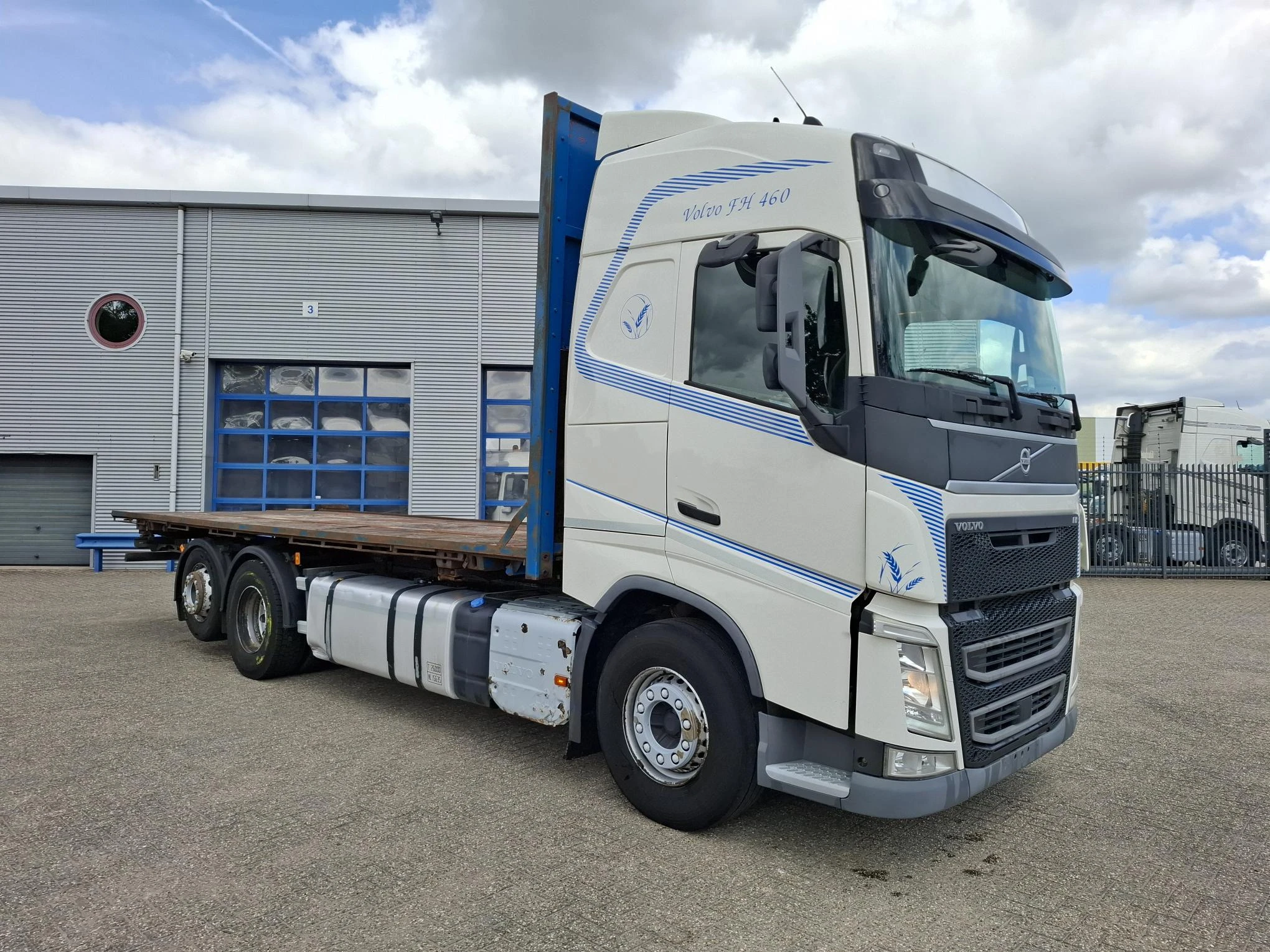 Volvo FH 2016 - FH4-460 / BDF SYSTEM / VEB+ / ACC / LWDS / FRIDGE / LIFT AXLE / AUTOMATIC / EURO-6 / 2016 afbeelding 2