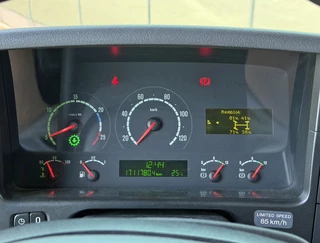 Scania R 2005 - R420 RETARDER MANUAL GEARBOX ANALOGUE TACHO FULL AIR 2X TANKS HOLLAND-TRUCK bild 10