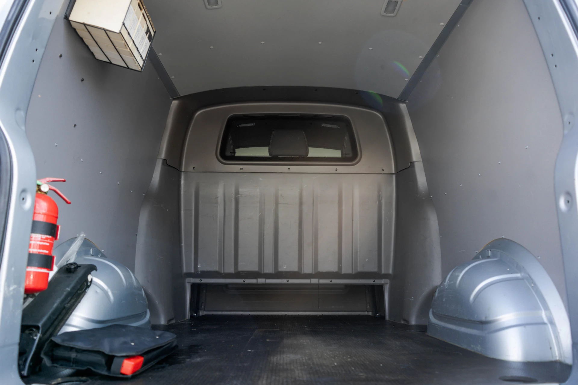 Volkswagen Transporter 2021 - T6.1 2.0 TDI L2H1 | BULLI | 150 PK | Automaat | LED | Camera | Carplay | PDC | Zijschuifdeur L+R zdjęcie 11