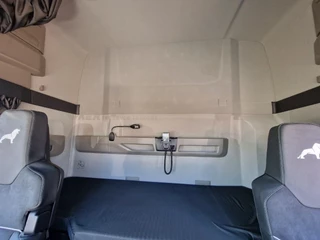 MAN TGX 2026 - 18.520 GX - D30 - Retarder - Full air - Night clima - Navi - 2x tank bild 22