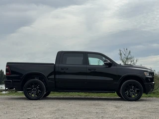Dodge Ram 1500 2019 - LARAMIE NIGHT 5.7L V8, LAGE BIJTELLING, PANO, H&K, LUCHTV, BLIS, CAMERA, LPG, MEMORY, KEYLESS, 22 INCH afbeelding 3 miniatuur