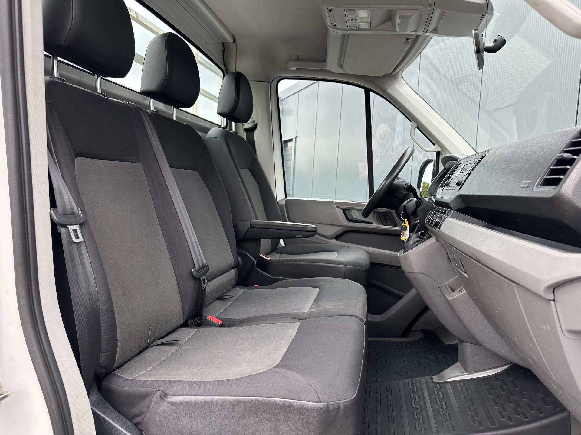 Volkswagen Crafter 2018 - 35 2.0 TDI 177 PK / DSG AUTOMAAT / 1e EIG. / PICK UP / HOGEDRUKSPUIT OPBOUW / REINIGINGSVOERTUIG / 3 TONS TREKHAAK obrázek 6