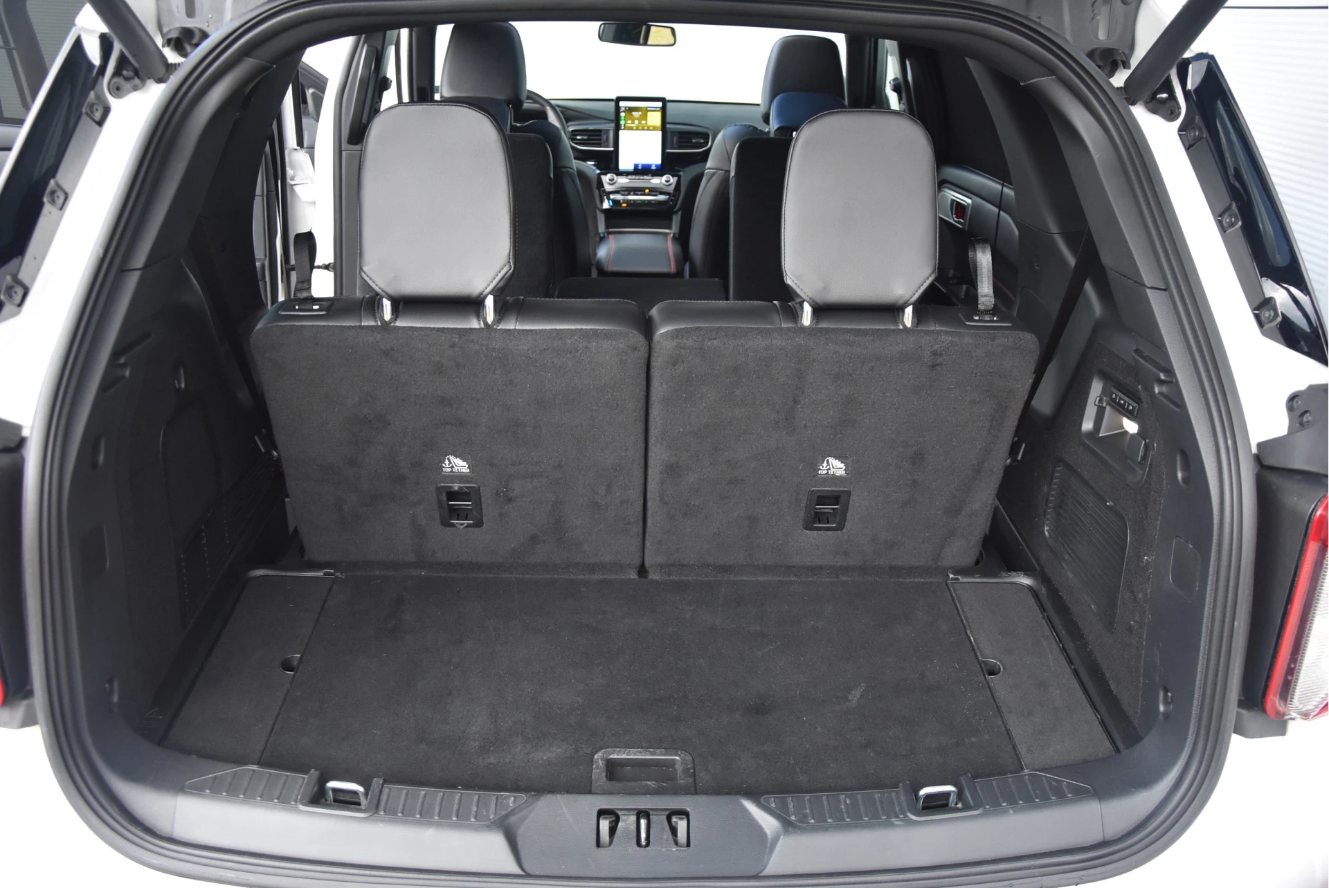Ford Explorer 2024 - 3.0 V6 PHEV ST-Line 7-zits | Trekhaak Bild 29