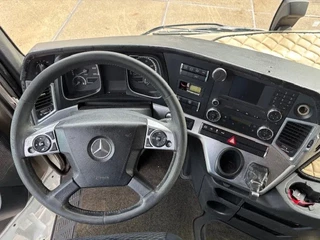 Mercedes-Benz Actros 2012 - 1845 LS BIGSPACE (RETARDER / EURO 5 / TELLIGENT GEARBOX / FULL SPOILERSET / 2x DIESELTANK / AIRCONDITIONING) immagine 9