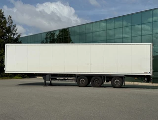 Schmitz Cargobull N/A 2013 - 3-AS   STUURAS   CARRIER VECTOR 1550    GEGALVANISEERD CHASSIS   GOEDE BANDEN    TOP STAAT NL TRAILER изображение 2