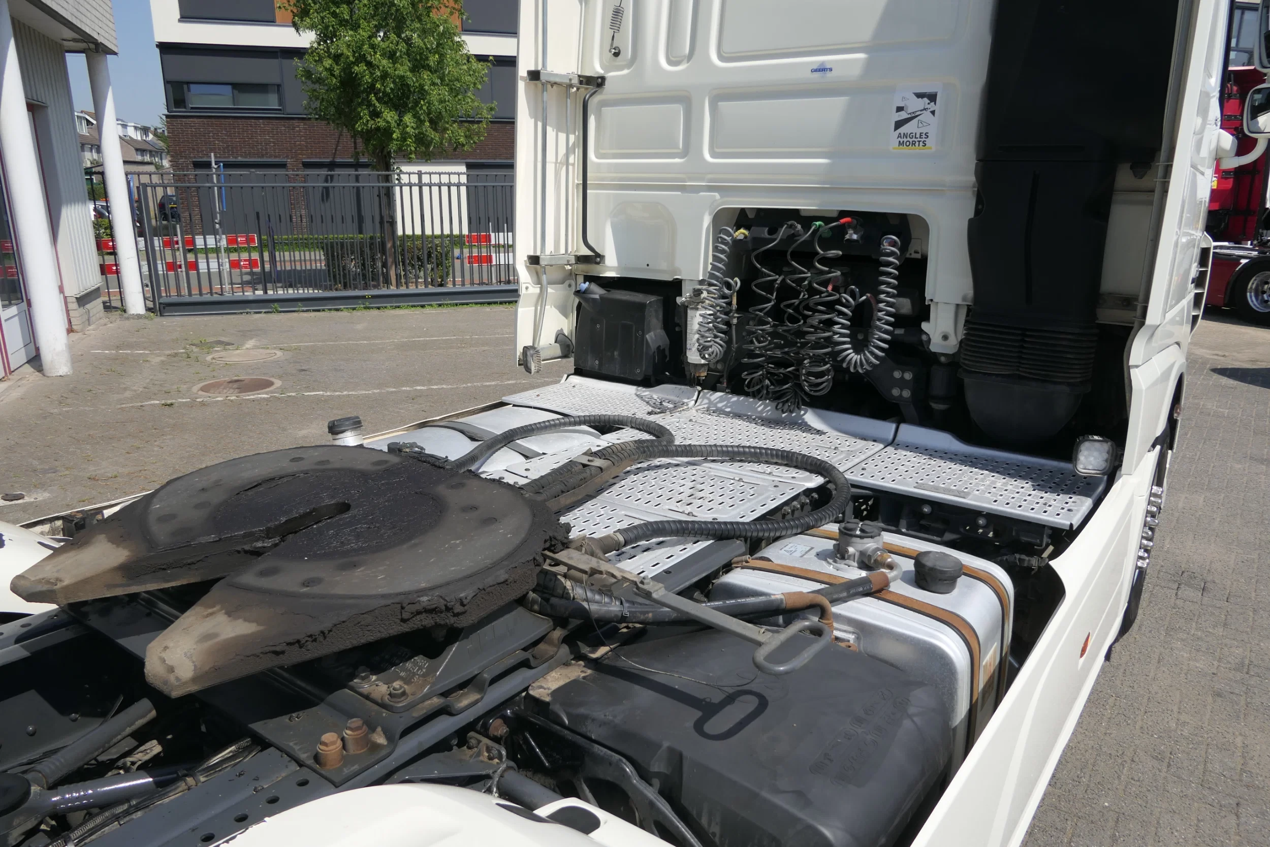 DAF XF 530 2020 - | Hydraulic | Retarder | 544203Km | 2020 | Smart Tacho 2 | Full Air | Roof airco | Stand klima | Leather Seats | Navi | Tv | Microwave | Full Options | Euro6-D | TUV/MOT/APK 05-2027 | French Truck afbeelding 14