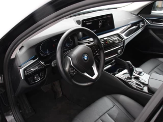 BMW 5 Serie 2022 - Touring 530e Business PHEV AUTOMAAT afbeelding 2 miniatuur