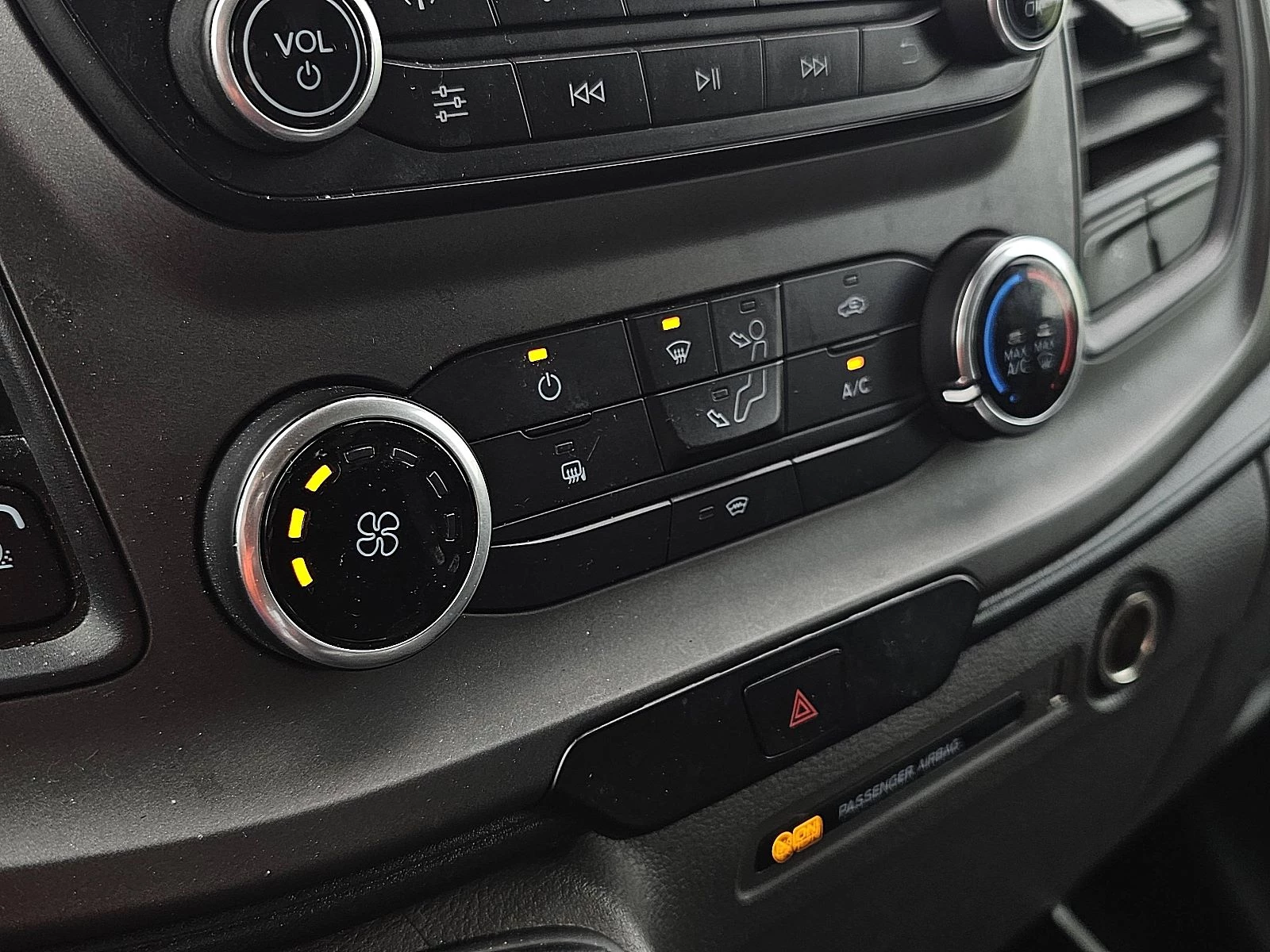 Ford Transit 2019 - 2.0 image 11