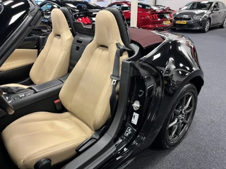 Mazda MX-5 2018 - ND Roadster 1.5 SkyActiv-G 131PK Sakura Limited Bose Leder PDC Apple CarPlay bild 18