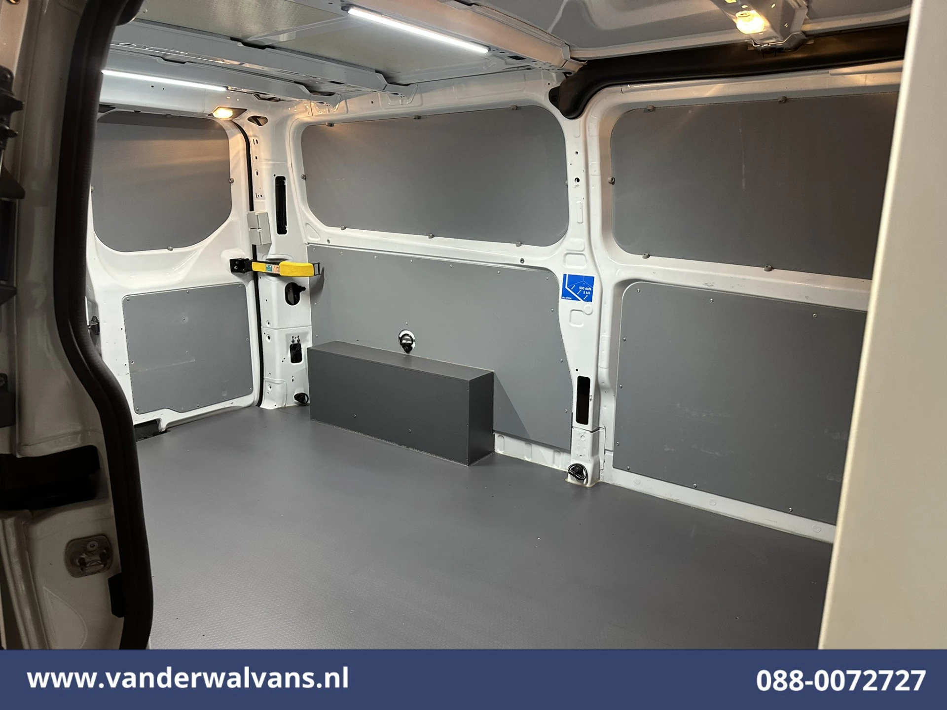 Ford Transit Custom 2023 - 2.0 TDCI 130pk L2H1 Euro6 Airco | Camera | 2800kg Trekhaak | LED | Android Auto Bild 14