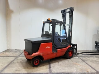 Linde E48 2006 afbeelding 3 miniatuur