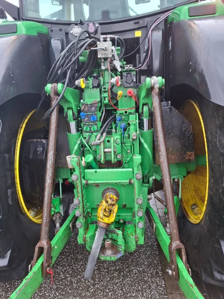John Deere 2018 - 6215 R zdjęcie 17