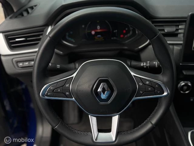 Renault Captur 2022 - 1.6 E-Tech Hybrid 145 Intens imagem 8
