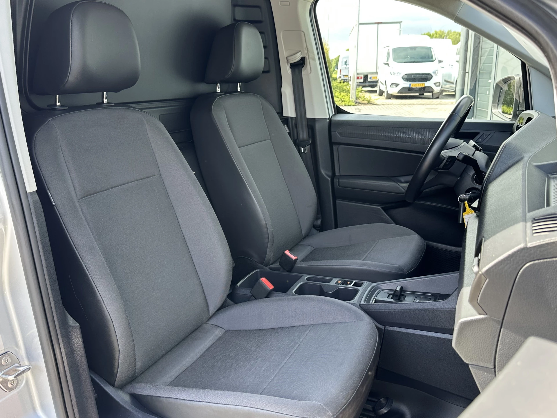 Volkswagen Caddy 2024 - Cargo Maxi 2.0 TDI 122 PK DSG STYLE / AUTOMAAT / AFN. TREKHAAK / LED / ACHTERKLEP / CRUISE / AIRCO Bild 6