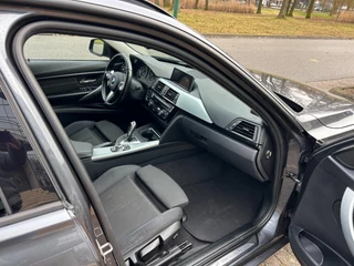 BMW 3 Series 2013 - Touring 328i Executive aut sportline 245 pk M stuur 18 inch imagen 5