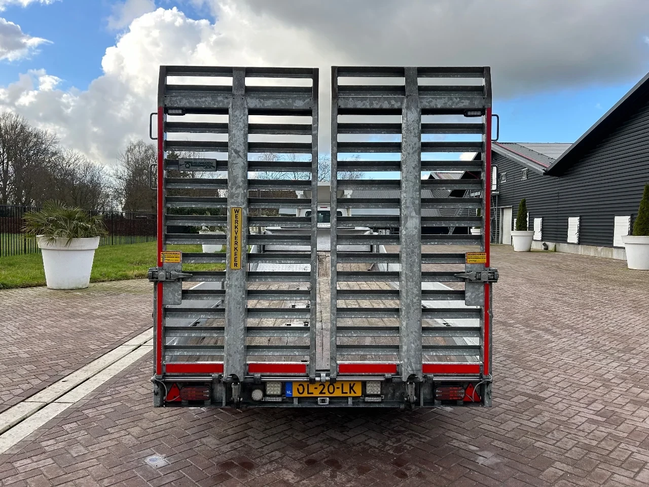 Veldhuizen 2011 - BE OPLEGGER SEMI DIEPLADER 8 TON imagem 7