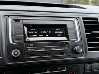 Volkswagen Transporter 2019 - 2.0 TDI 150 PK / L2H1 / 1e EIG. / IMPERIAAL / TREKHAAK / AIRCO / CRUISE / PDC immagine 14