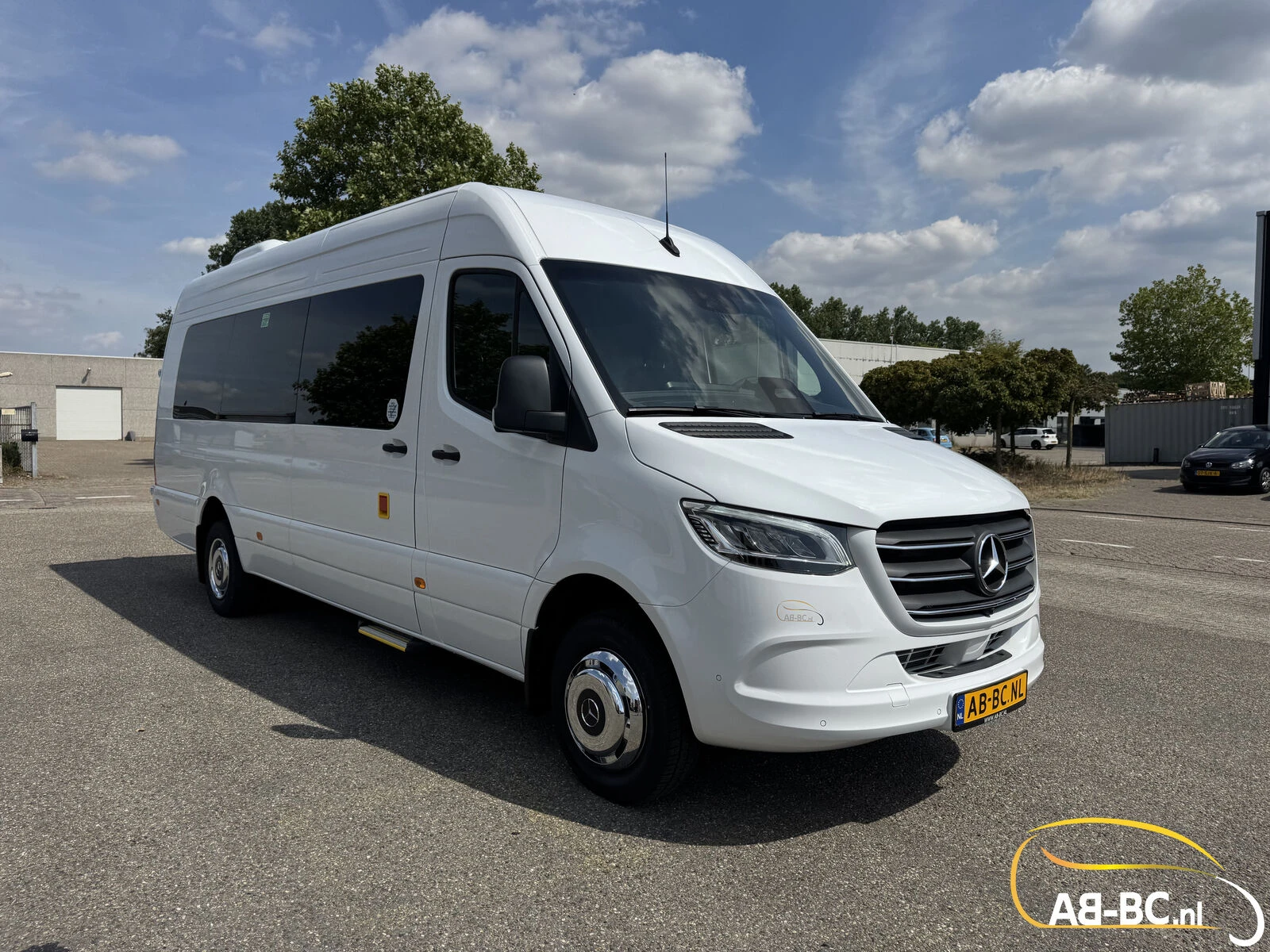 Mercedes-Benz Sprinter 2026 - Transfer 45, 21 Seats, Euro 6, Original German Product afbeelding 1