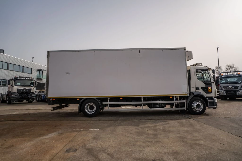 Volvo 2013 - FLH 290 +CARRIER imagem 6