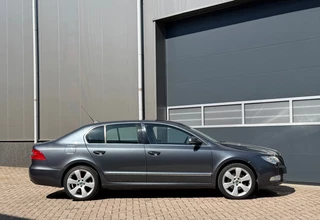 Škoda Superb 2009 - 1.8 TSI Elegance bj.2009 Navi|Trekh|Pdc|Stoel verw. изображение 6