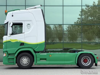 Scania R 2019 - R410 EURO 6 FULL SPOILER 2x TANKS RETARDER ONLY 615.000 KM SUPER CONDITION NL-TRUCK 2 PIECES AVAILABLE image 3 miniature