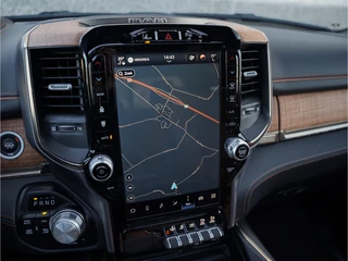 Dodge Ram 1500 2024 - Limited Longhorn 5.7L V8 4x4 Crew Cab image 53
