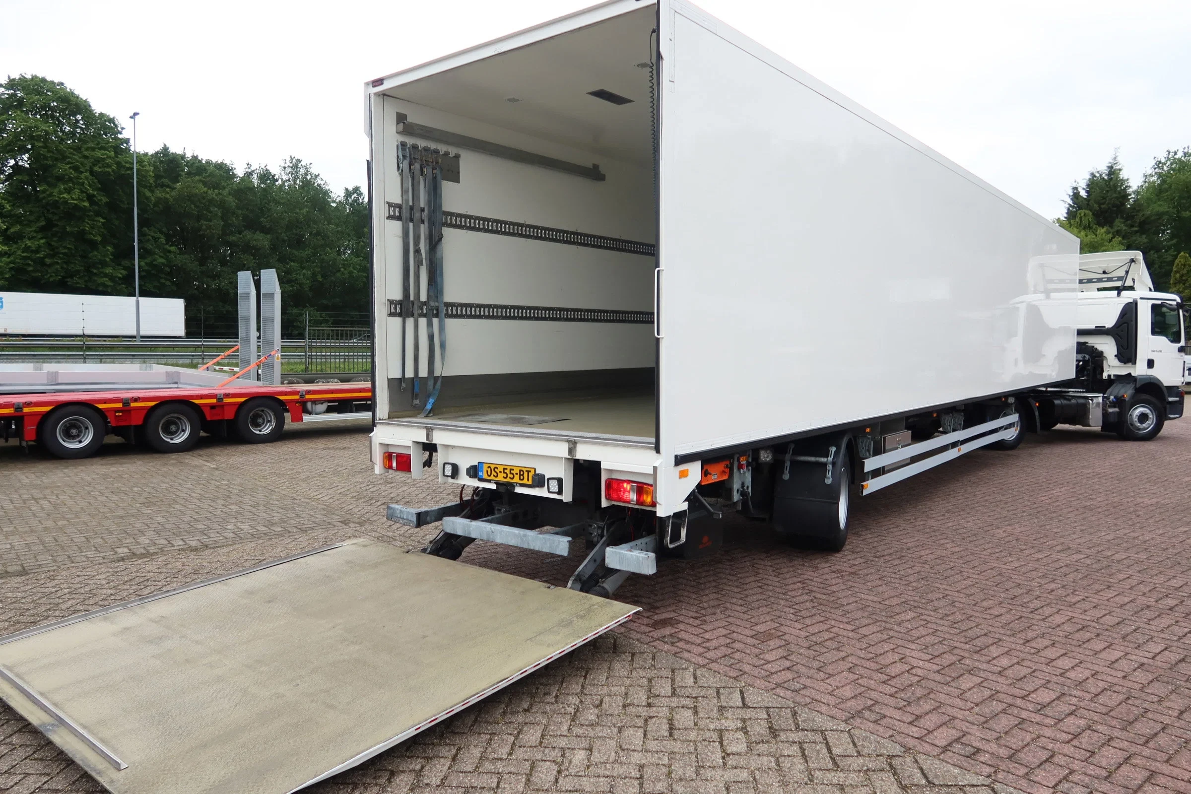 MAN TGM 2019 - 15.290 Trekker + Heiwo city trailer geisoleerd + klep DHollandia 2000kg afbeelding 3