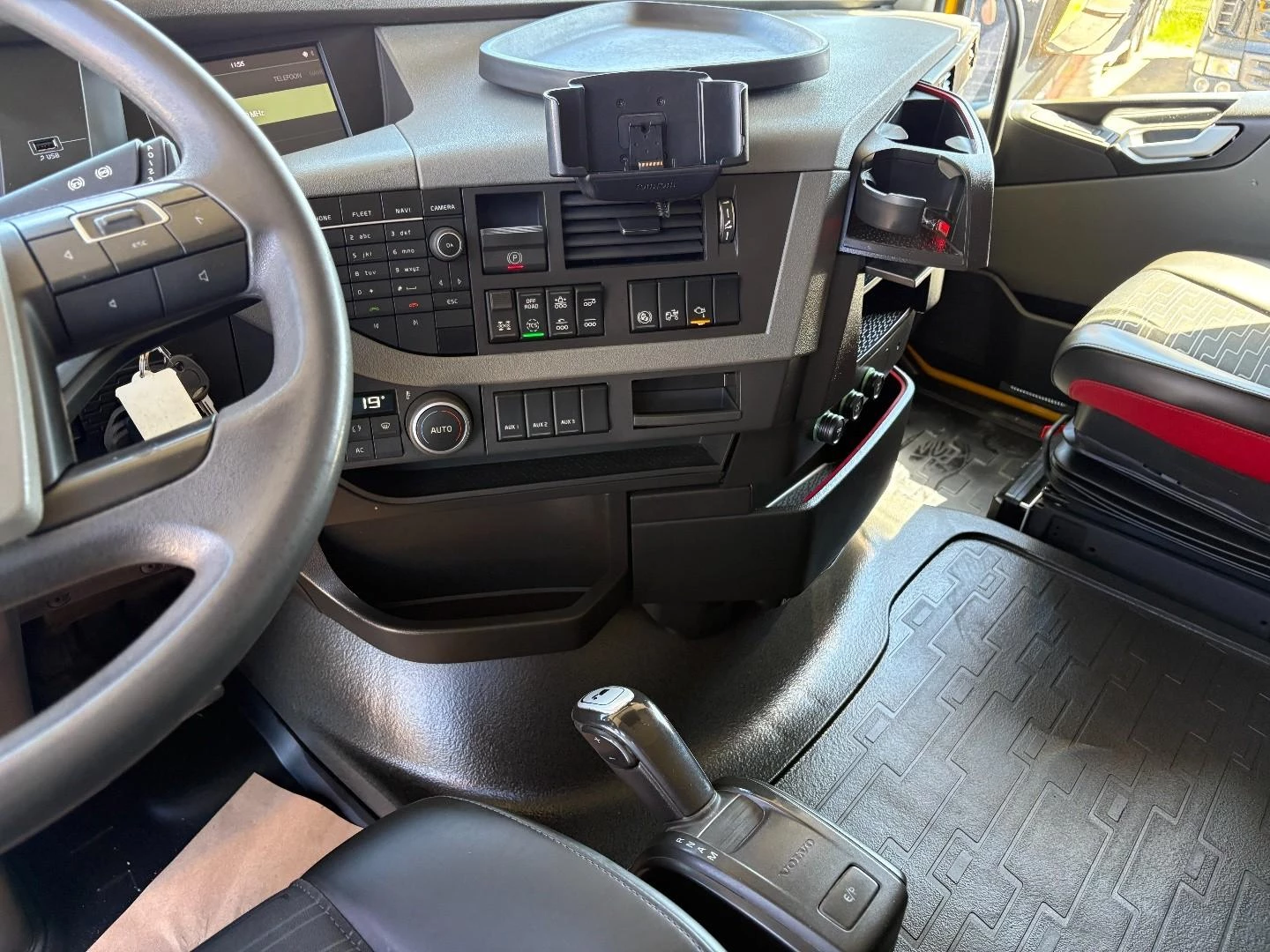 Volvo FH 2018 - 500 image 24