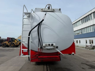 LAG L022 2000 - 2AS TANK MET SCHADE 37500 LITER MET SLANG EN POMPEN imagen 4