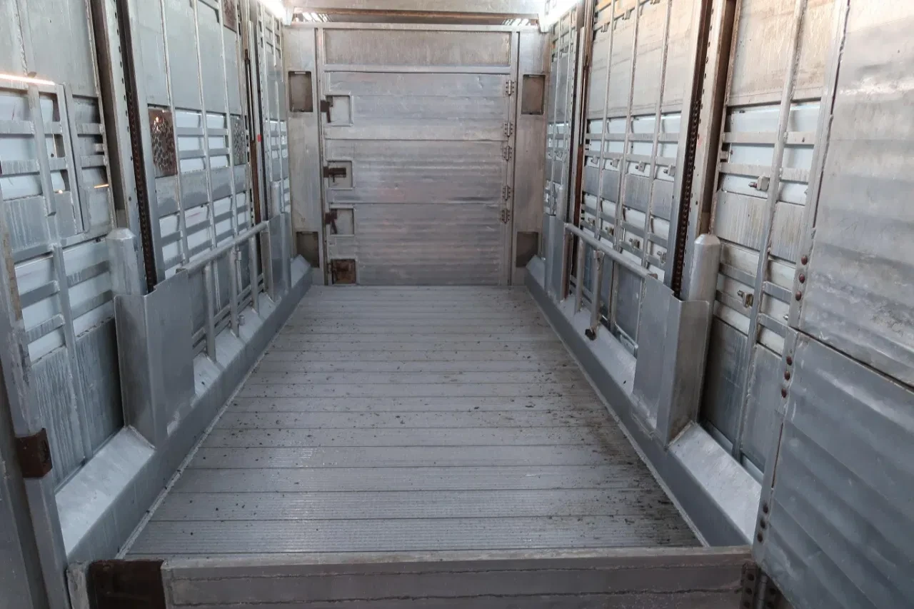 Pezzaioli 2003 - SBA 32 - Cattle transport obrázek 20