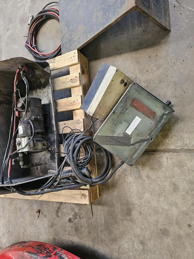 HYDROLIC ELECTRIC HYDRAULIC TIP UNIT - 24 VOLT - FOR CONTAINER 20 FT TIPPER. 2010 afbeelding 5