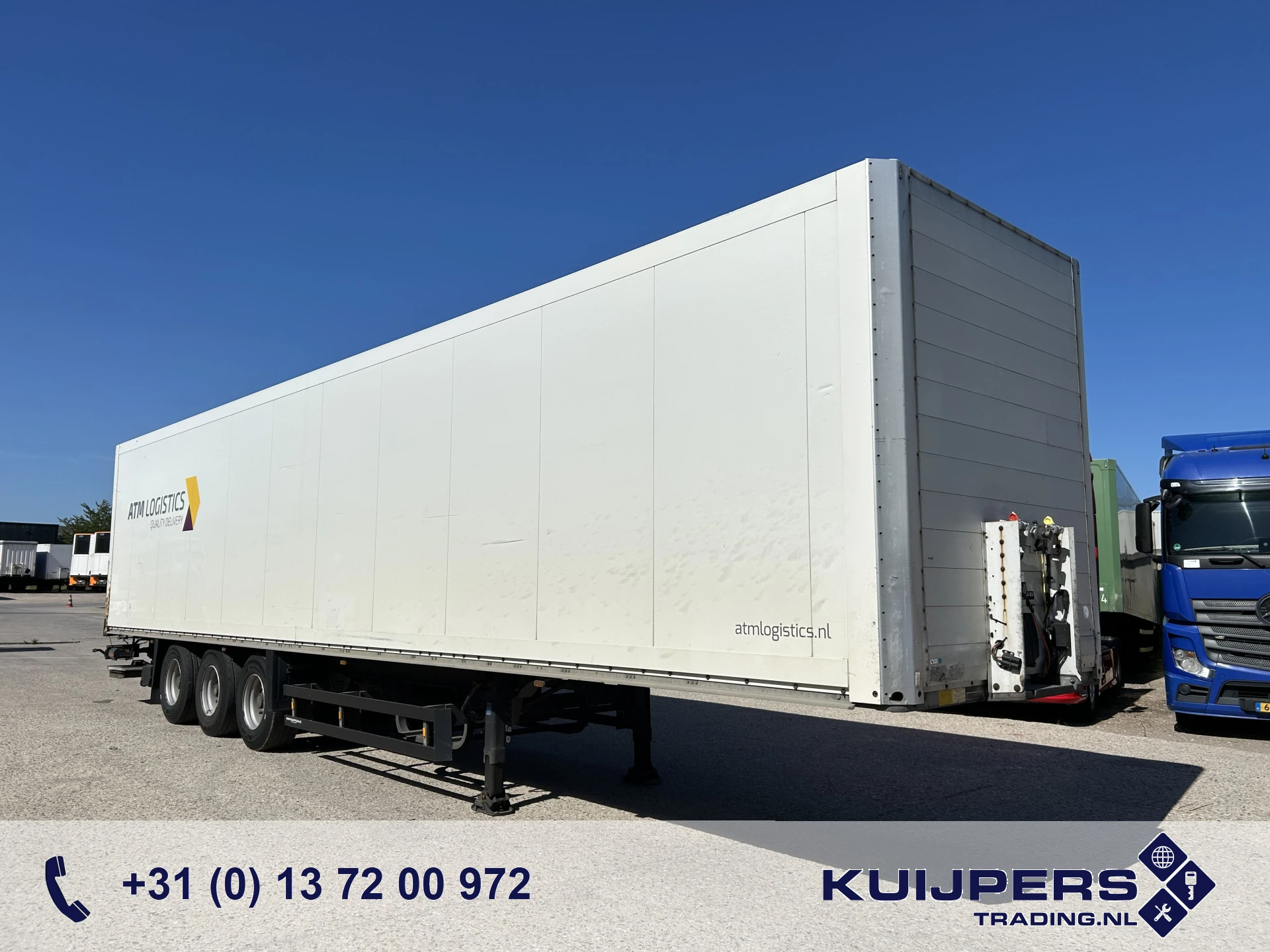 Schmitz Cargobull SKO 24 2008 - / Box / Loadlift 2500 kg image 1