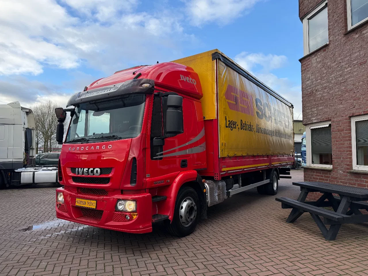 Iveco Eurocargo 2014 - 120 E25 4X2 BAKWAGEN MET SCHUIFZEILEN EURO6 image 2