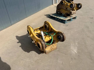 Caterpillar 2016 - Caterpillar 324D / 324E / 325C / 325D / 329D / 329 afbeelding 1 miniatuur
