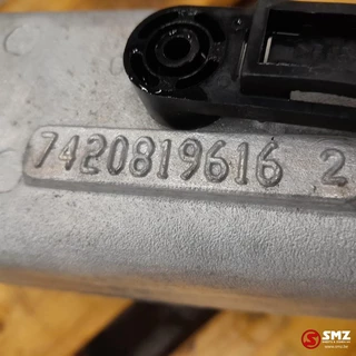 Renault N/A 2007 - Occ bevestigingsbeugel voorbumper + voetstapbeugel изображение 6