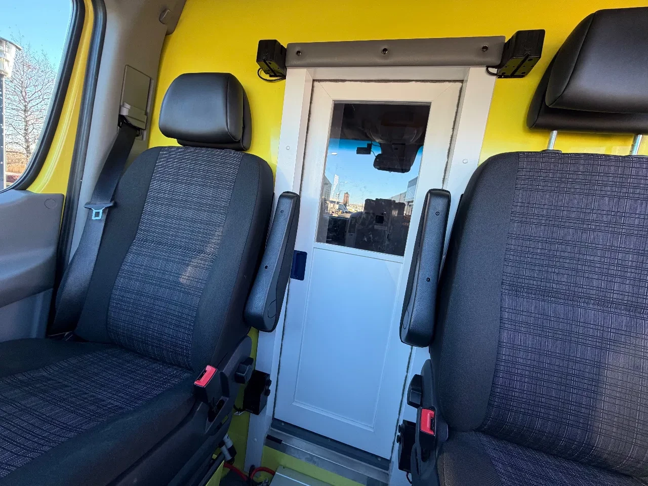 Mercedes-Benz Sprinter 2016 - 519CDI Special Ambulance Laadklep Automaat Airco Cruisecontrol V6 74000KM obrázek 43