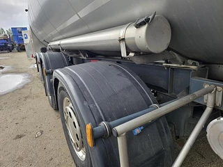 Magyar S43 EDD | MILK/ FOODSTUFF | 36000 LTR | 2  STEERING AXLE'S | DISC BRAKES. 2013 - N/A изображение 17
