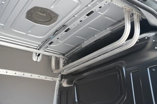 Volkswagen Crafter 2024 - 35 2.0 TDI L4H3 140pk Automaat - ACC - LED - Geveerde Stoel - Carplay - Camera - Betimmering - Rijklaar obrazek 44